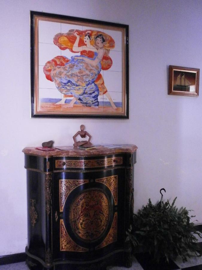 Salvone'S House B&B Giardini Naxos Exteriör bild